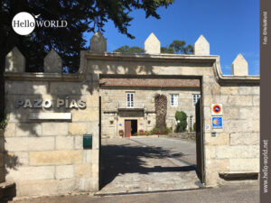 Bei der sechsten Camino Portugues Etappe beherbergt dieser stattliche Herrensitz, das Pazo Pias, die Unterk&uuml;nfte f&uuml;r Pilger.