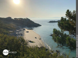 Hier sieht man den Strand Praia de Figueiras auf den Illas Cies.
