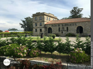 Hier sieht man das Geb&auml;ude des Weingutes Pazo de Barrantes.