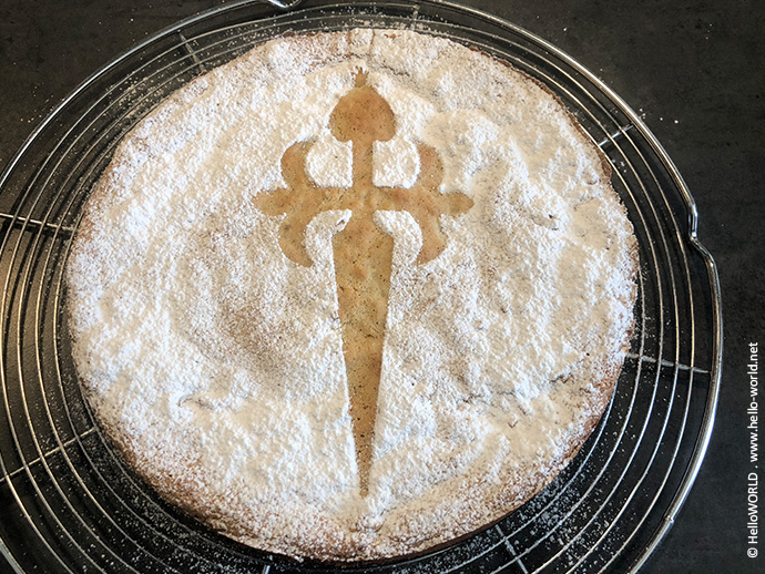 Spanischer Mandelkuchen | Tarta de Santiago nach Originalrezept Spanischer Mandelkuchen | Tarta de Santiago nach Originalrezept