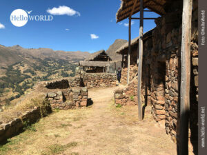 Auf Besichtigungstour im Valle Sagrado in Peru Dieses Bild zeigt einen Ausschnitt der Inka-Ruinen, die man in Pisaq, Peru, besichtigen kann.